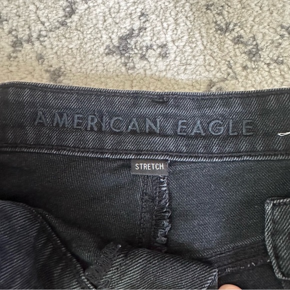 American Eagle Stretch Denim 90s Boyfriend Short 4 - Picture 3 of 5